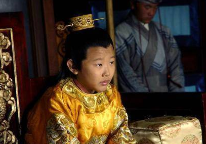 明朝皇帝朱由校的死和游泳有何联系？