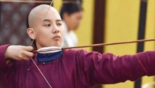 乾隆将两儿子过继大臣，他是怎么想的？