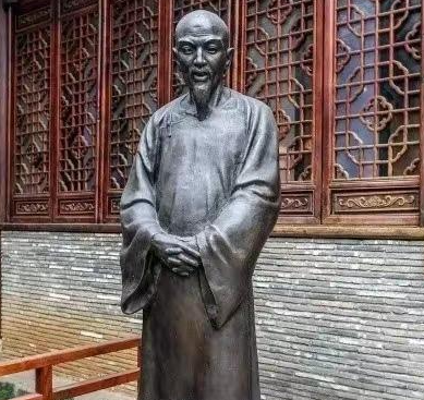 桐城文脉承千古：姚鼐与清代文坛的璀璨星辉