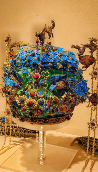 孝靖皇后凤冠：奢华背后的血泪悲歌