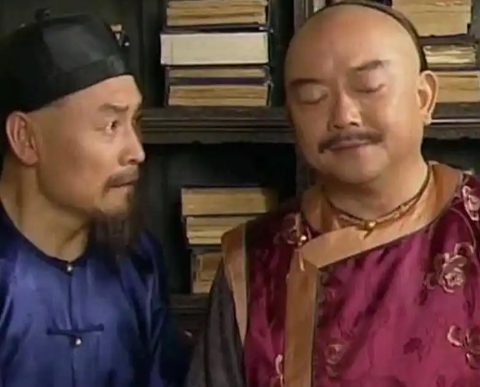 权倾朝野终成空：和珅的覆亡与嘉庆的雷霆清算